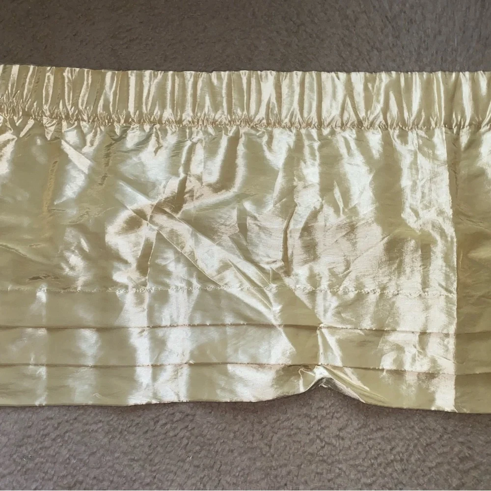 Peri Gold Sheen Textured Tiered Rod Pocket Elegant Window Valance Curtain 52x18